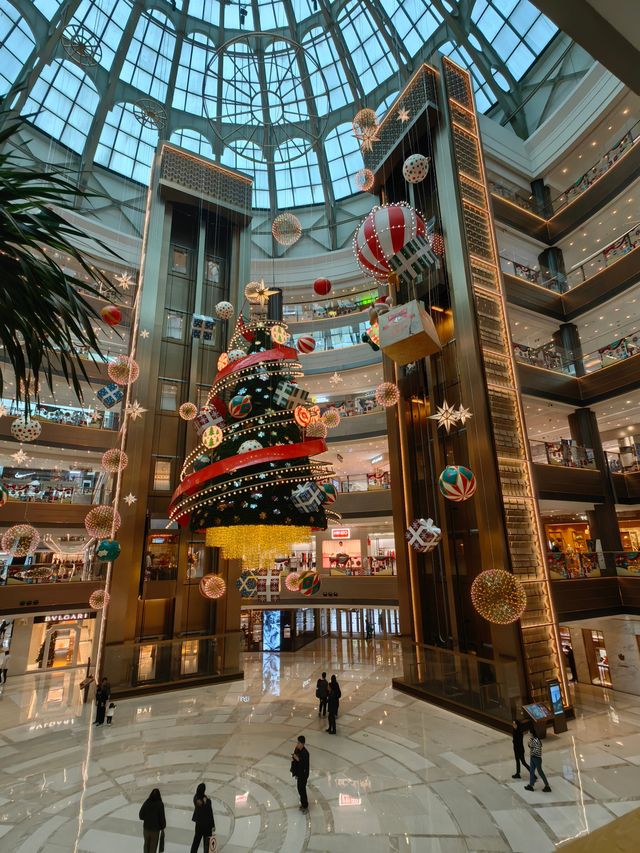 港匯廣場懸空聖誕樹 港匯廣場懸空聖誕樹