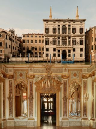 Stay in the most elegant palace of 16th-century Venice!!