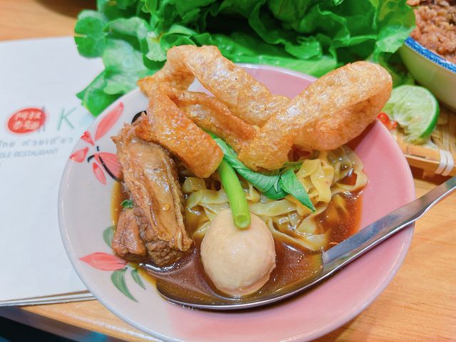 咁耐無去泰國旅行，突然好想食船麵，上網搵，好多人都推介呢間阿叔泰麵，一於放工約埋同事一齊去試吓先～