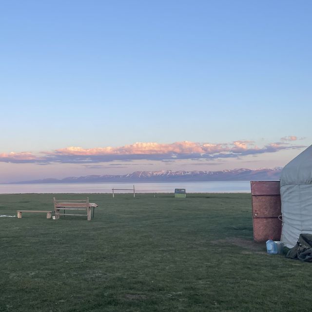 Horseback riding to lake song kul