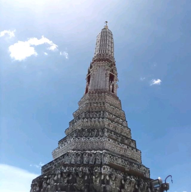 วัดอรุน(WAT ARUN) ที่ดลใจ