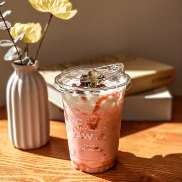 Flatwhite Cafe.Th : คาเฟ่น่ารักสไตล์มินิมอล 
