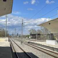 นั่งรถไฟกรีซ จาก athen สู่ เมือง kalambaka
