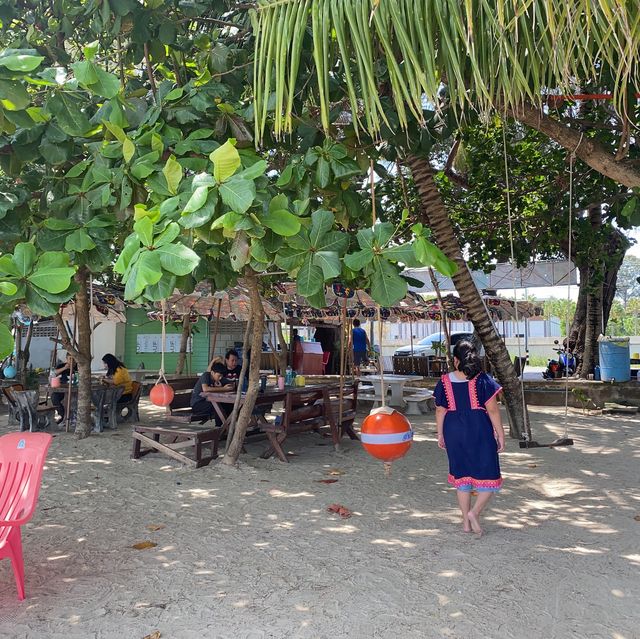ร้านอาหารอิสลาม ซารีณา