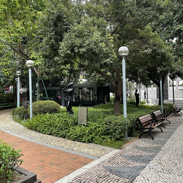 Sculpture Park of the Chinese Ethnics