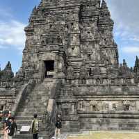A temple with 240 temples inside? Come!