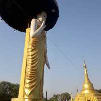เจดีย์ ShweSanTaw เมืองเย่ เมี่ยนม่า  