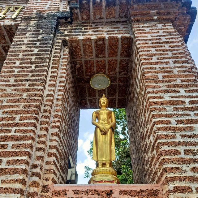 วัดเนรมิตวิปัสสนา วัดสวยด่านซ้าย