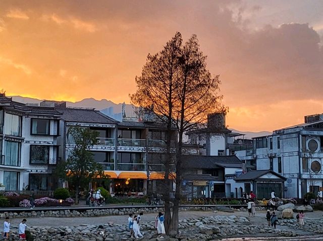 背靠蒼山，面朝洱海——大理的浪漫