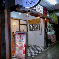 Fu House Ice-cream & Bakery