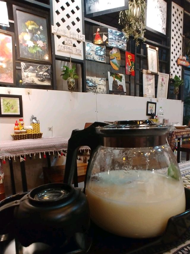 Tucked away in Hue: Nina's Cafe Restaurant