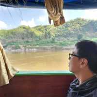 นั่งเรือช้าไปปากแบ่ง 