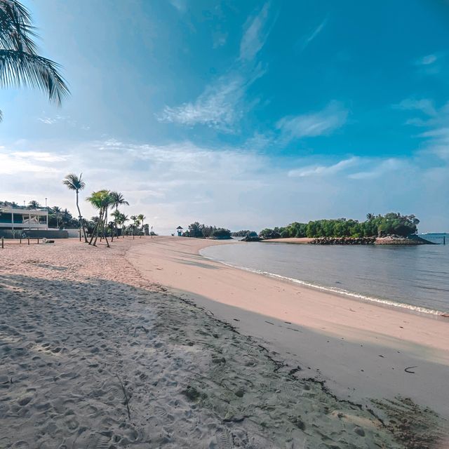 Enjoying a quiet beach atmosphere on Sentosa 