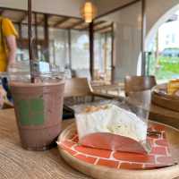 the Arc cafe คาเฟ่สวยสบายตา