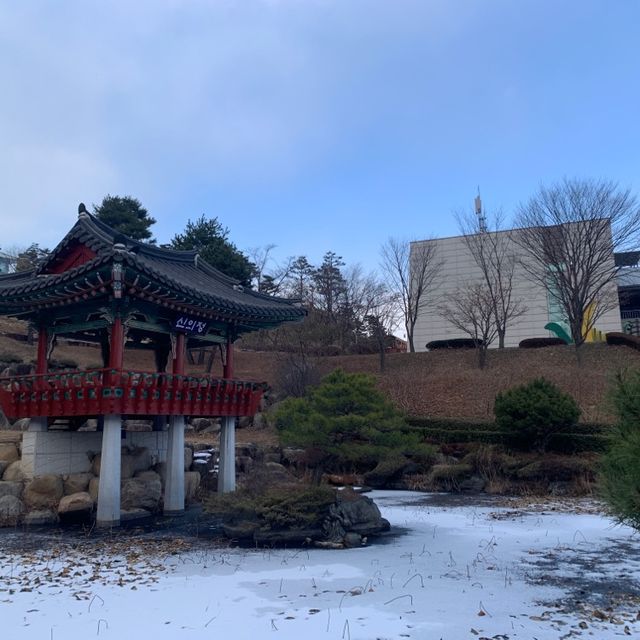 한의학의 역사를 한눈에 볼 수 있는, 산청 한방 테마파크