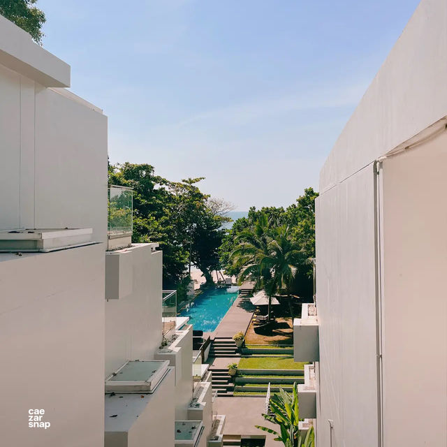 CENTARA Q RESORT RAYONG ที่พักหรูริมทะเล