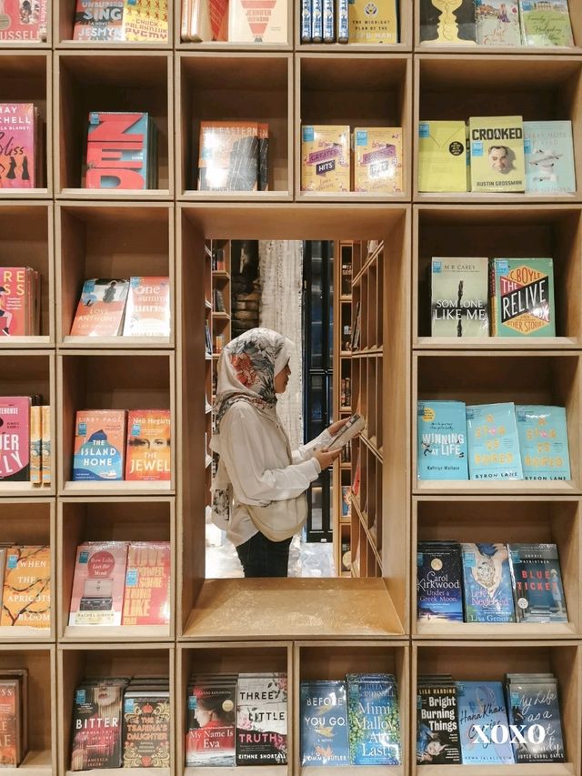 Aesthetic Bookstore in KL with FREE ENTRY