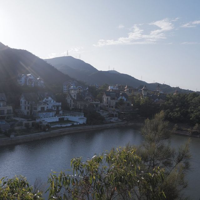 深圳最美湖邊酒店：天鵝湖+歐洲小屋 