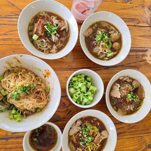 สิริลงเรือ - ก๋วยเตี๋ยวเรือ
