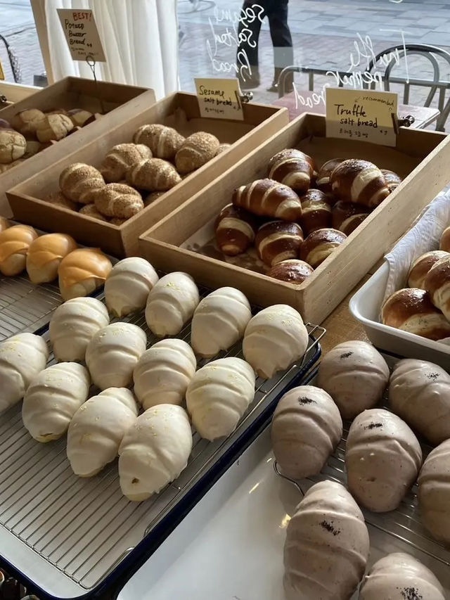 【BAKERY 安国】朝活して食べる塩パン