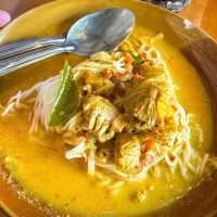 ร้านเด็ดภูเก็ต ขนมจีนสะพานหิน
