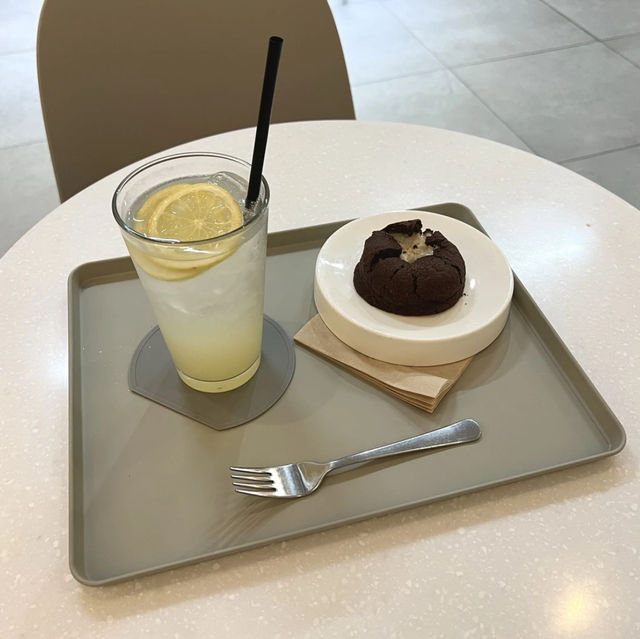 【韓国/釜山】釜山駅から徒歩すぐのお洒落カフェ✨️