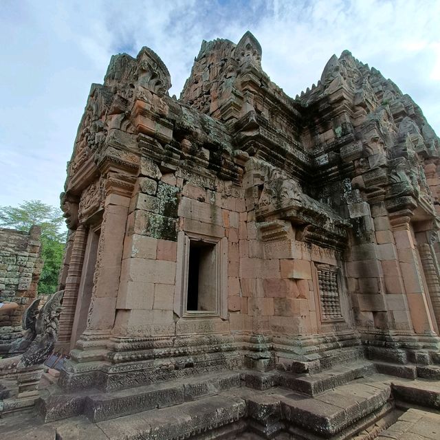 เขาพนมรุ้งในวันที่อากาศดี