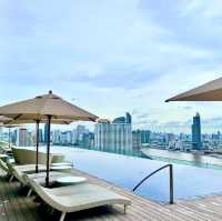 曼谷河畔安凡尼酒店-坐擁醉人湄南河美景的無邊際泳池