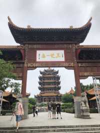 Yellow Crane Tower: Wuhan’s Historical Gem 🏯🇨🇳