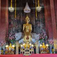 หลวงพ่อโต (ซำปากง) วัดกัลยาณมิตร วรมหาวิหาร
