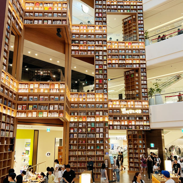 수원 스타필드에서 꼭 사진찍어야 할 별마당 도서관⭐️