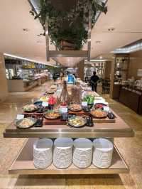 萬麗咖啡室-南洋風味自助午餐，任食龍蝦叻沙及美味甜品