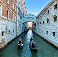 Venice: A Dreamy City of Canals and Gondolas 