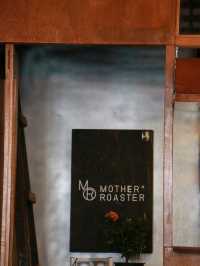 แวะมาทานกาแฟคุณแม่ที่ Mother Roaster 
