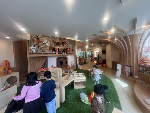 Wonder Woods Co-learning space & Kids Cafe 