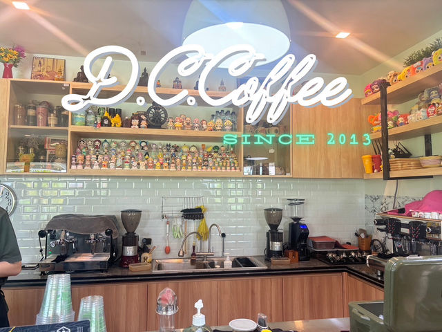 D.C. coffee คาเฟ่สไตล์มินิมอล