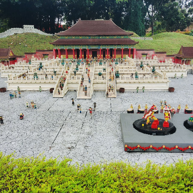 Miniature Marvels: Exploring Asia’s Icons at Miniland, Legoland!