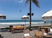 Mari Beach Club