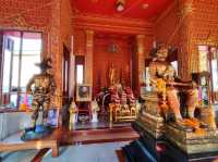 พามาวัดเก่าแก่เมืองระยอง ขอพรพระเจ้าตากสิน