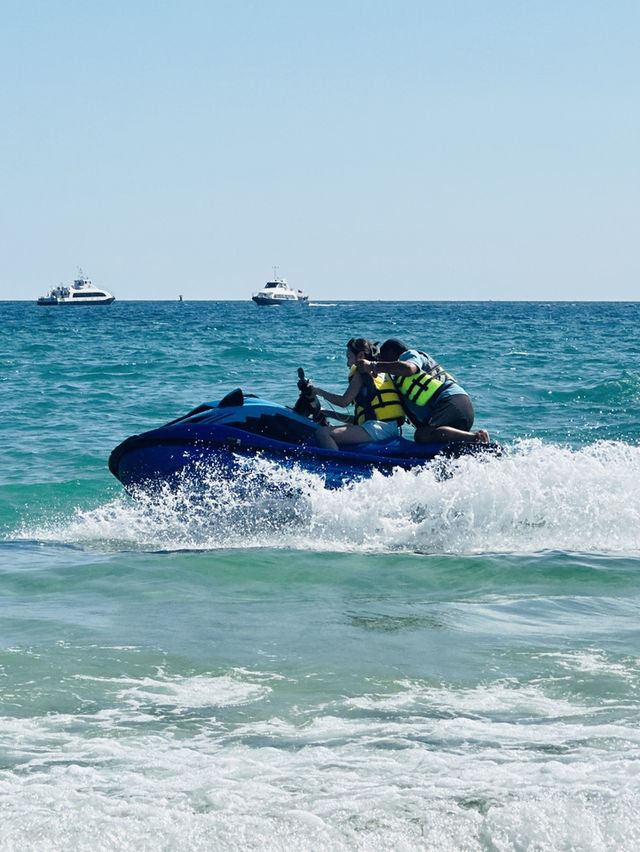 “Yalong Bay Bliss: Discover the Jewel of Sanya”