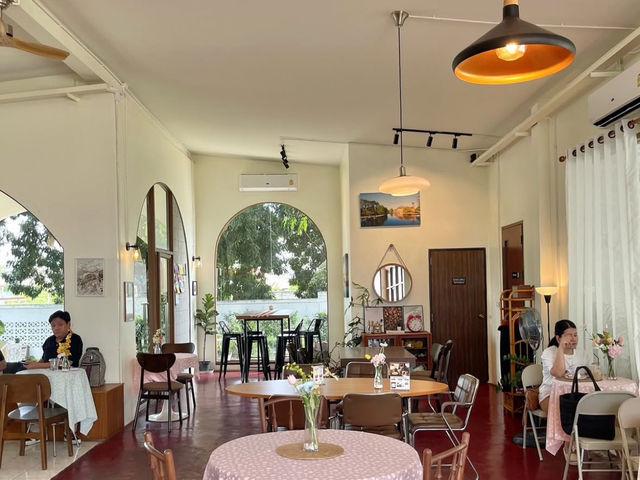  Olden House Café 