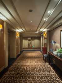 พักสบายใจกลางเมืองฉงชิ่ง  HILTON CHONGQING