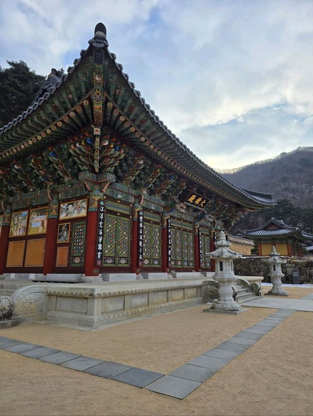 평화롭고 아름다운 건축미가 가득한 봉화사찰💙