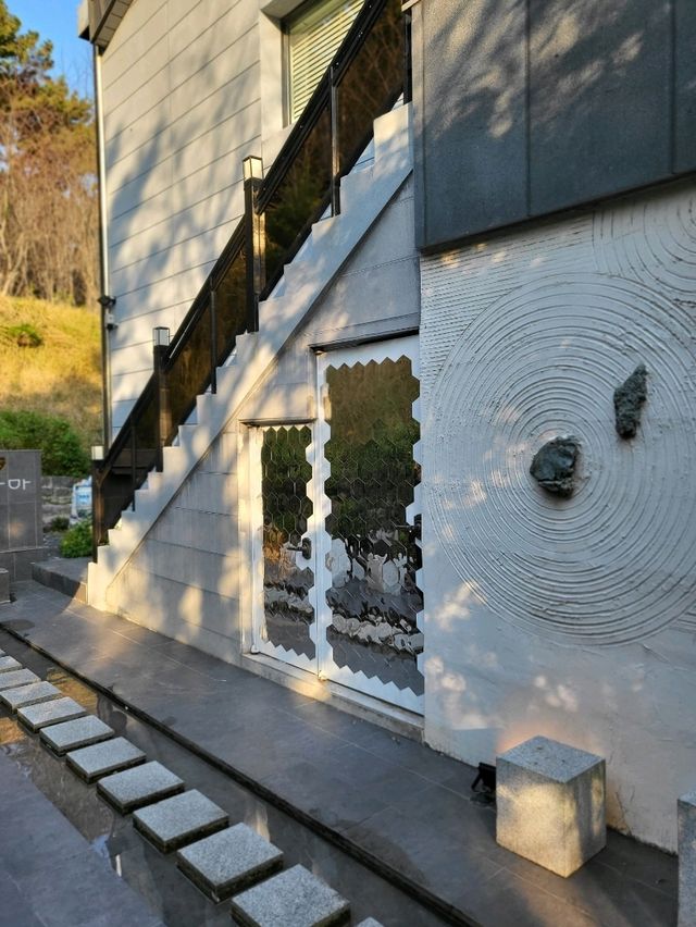 기장에서 만나는 프리미엄 감성 티카페