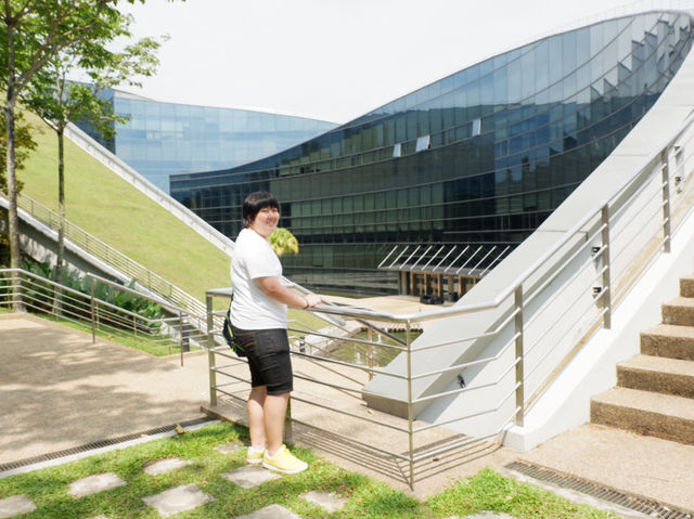 เดินเล่นถ่ายรูปที่มหาวิทยาลัย Nanyang