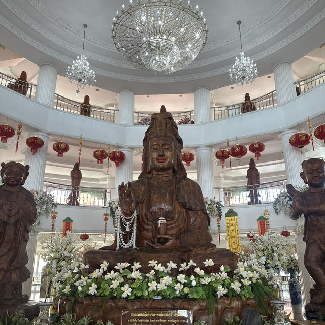 เยือนห้วยปลากั้ง สักการะเจ้าแม่กวนอิม