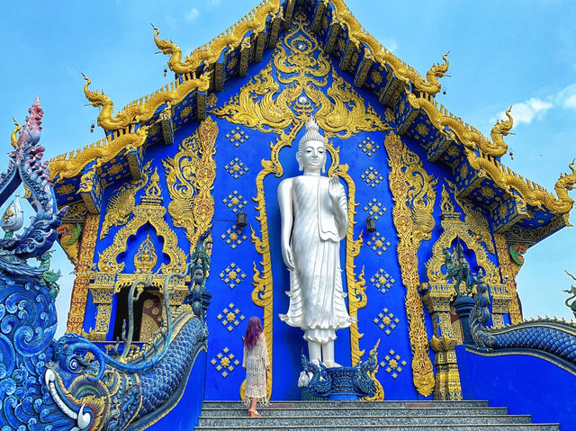 A Stunning Visit to the Blue Temple in Chiang Rai💙