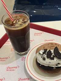 คาเฟ่ Danny’s Supermarket ย่านซองซู