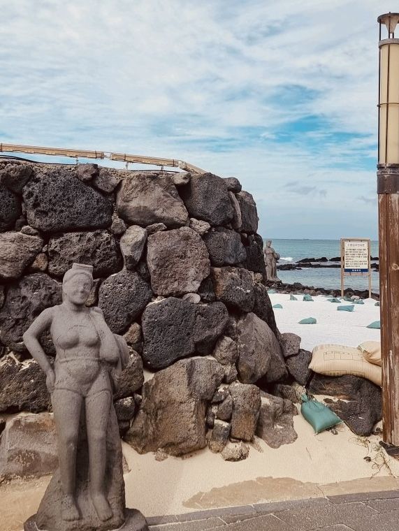 Jeju Travel Starter Pack: Gwakji Beach & Gopang Goods Store