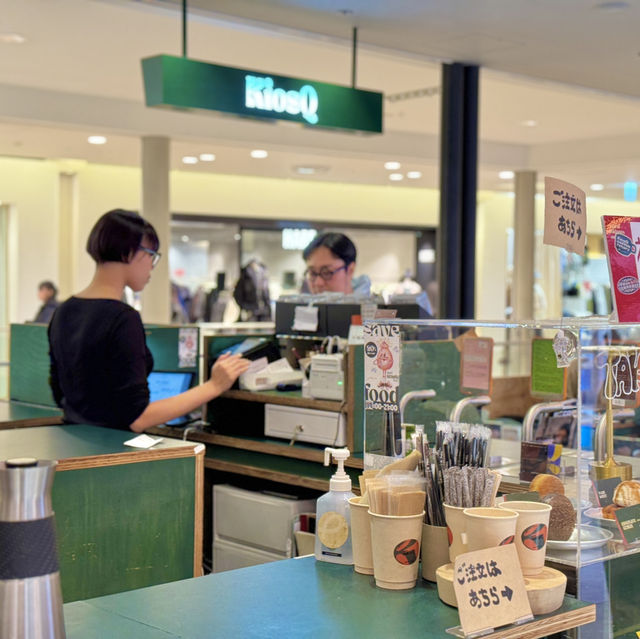 삿포로 스텔라플레이스에서 쉬어가기 좋은 감각적인 카페 - KiosQ coffee rotary